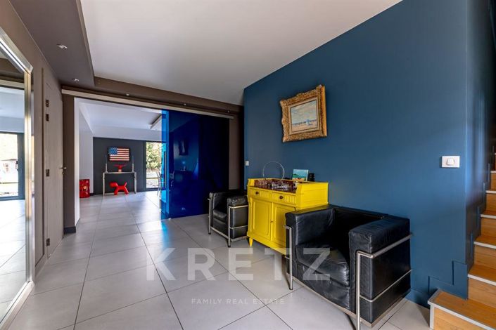 Image No.12-6 Bed House for sale