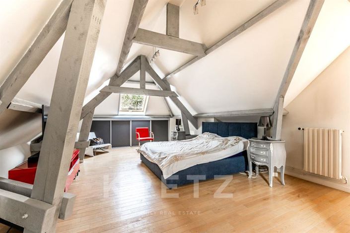 Image No.14-6 Bed House for sale