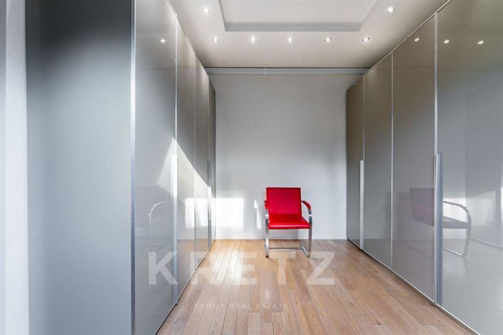 Image No.15-6 Bed House for sale