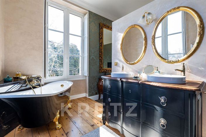 Image No.13-6 Bed House for sale