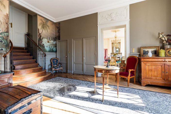 Image No.4-6 Bed House for sale