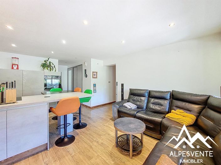 Image No.3-3 Bed Apartment for sale