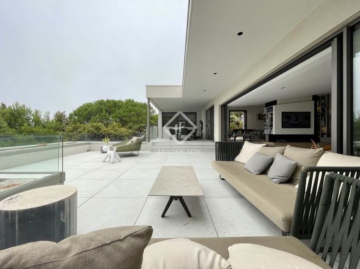 Image No.11-5 Bed House for sale