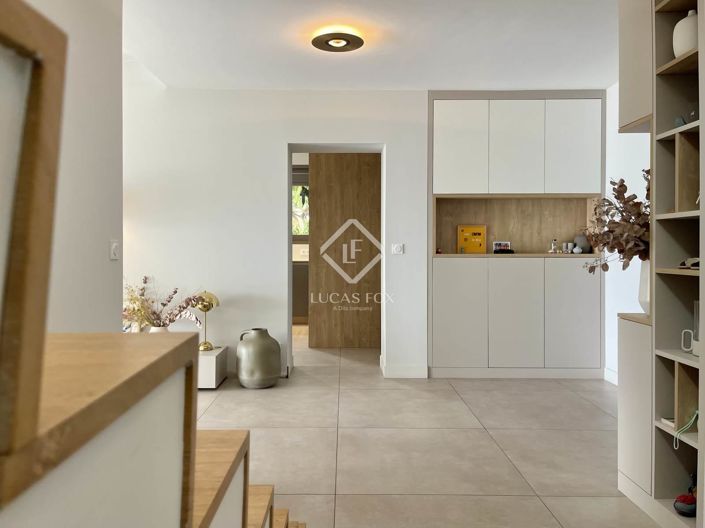 Image No.26-5 Bed House for sale