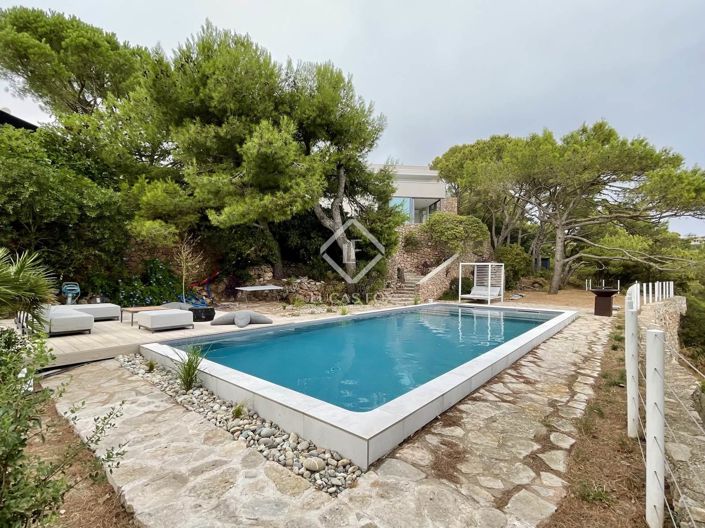 Image No.29-5 Bed House for sale