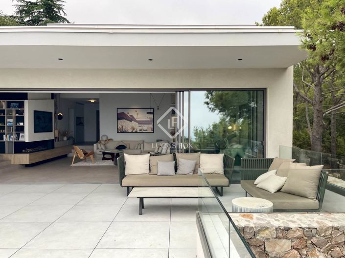 Image No.46-5 Bed House for sale