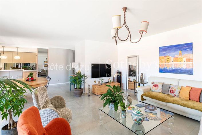 Image No.1-3 Bed Apartment for sale
