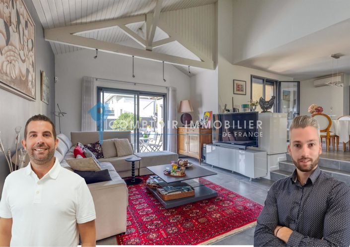 Image No.1-4 Bed House for sale