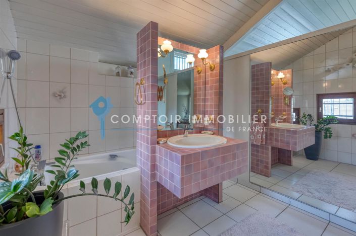 Image No.13-4 Bed House for sale