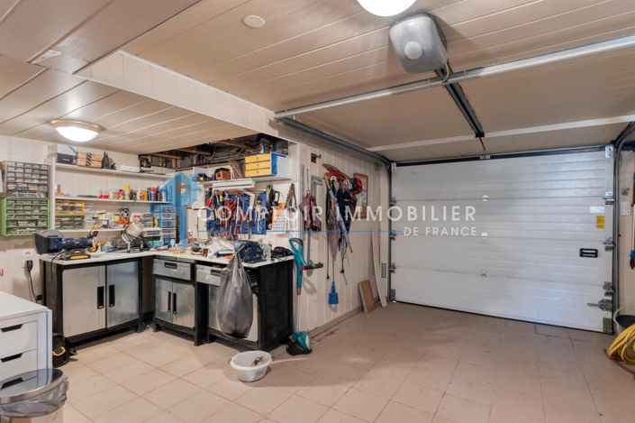 Image No.20-4 Bed House for sale