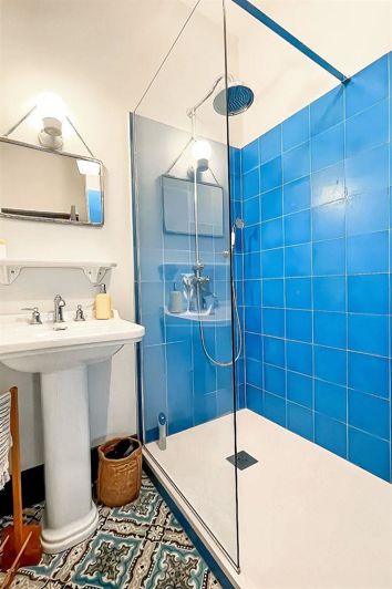 Image No.13-6 Bed Property for sale