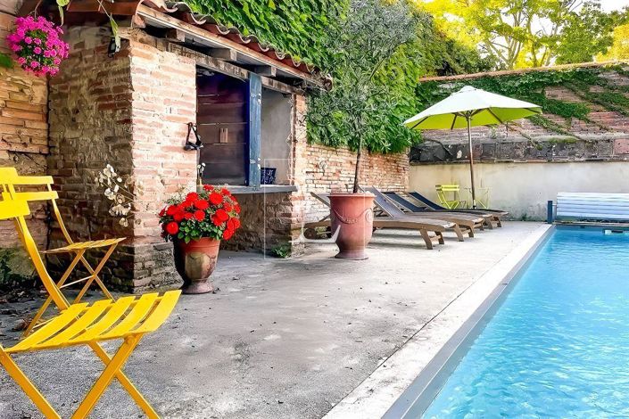 Image No.3-6 Bed Property for sale