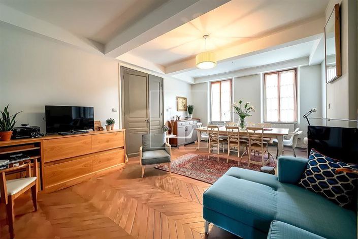 Image No.7-6 Bed Property for sale