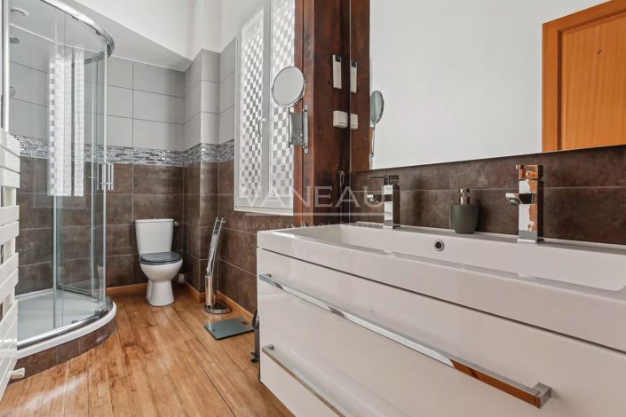 Image No.8-4 Bed Apartment for sale