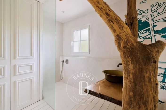 Image No.11-4 Bed House for sale