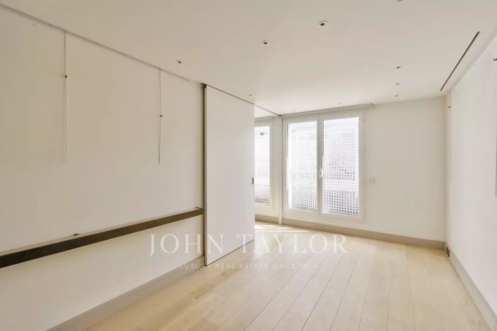 Image No.17-4 Bed Apartment for sale