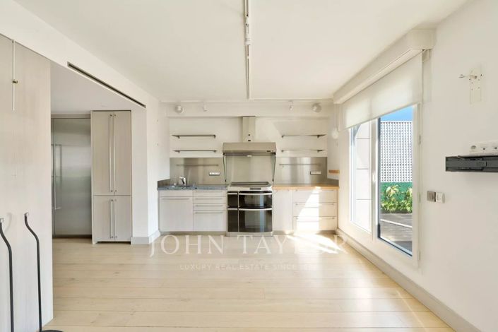 Image No.6-4 Bed Apartment for sale