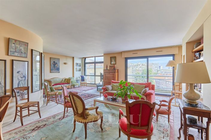 Image No.1-4 Bed Apartment for sale