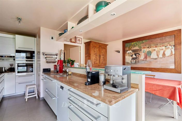 Image No.11-Appartement de 4 chambres à vendre à Paris