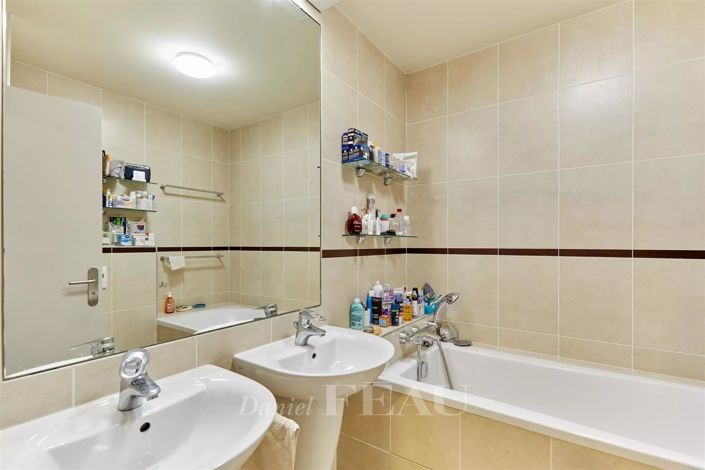 Image No.18-Appartement de 4 chambres à vendre à Paris