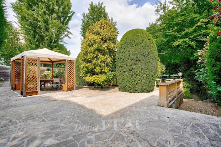 Image No.10-4 Bed House for sale