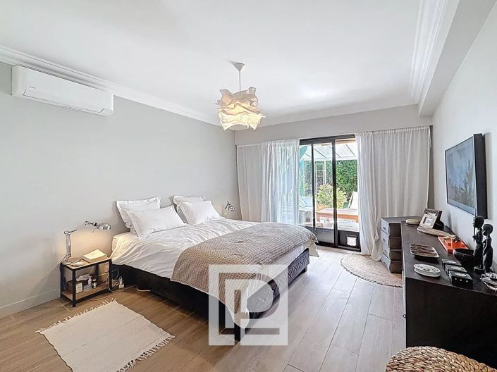 Image No.6-3 Bed Apartment for sale