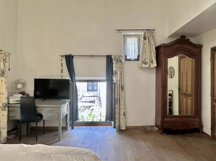 Image No.14-8 Bed House for sale