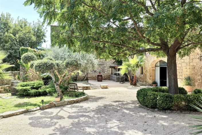 Image No.16-8 Bed House for sale