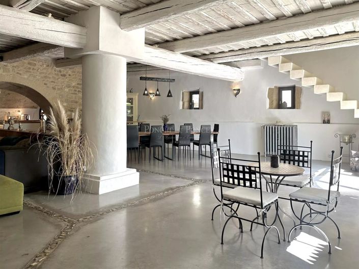 Image No.3-8 Bed House for sale