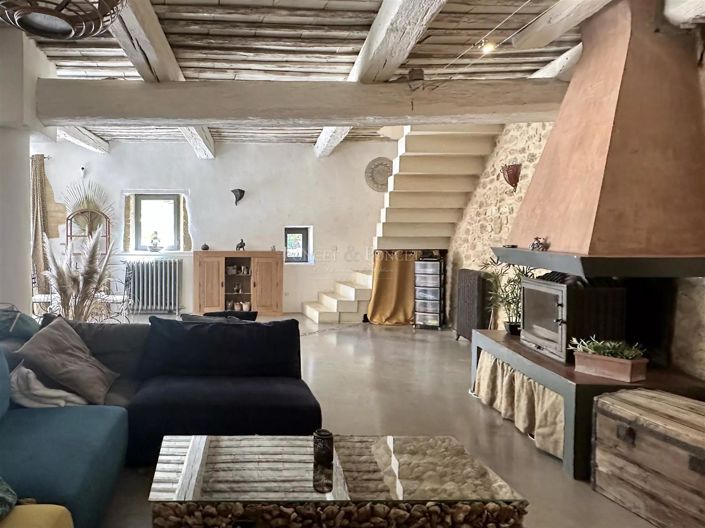 Image No.9-8 Bed House for sale