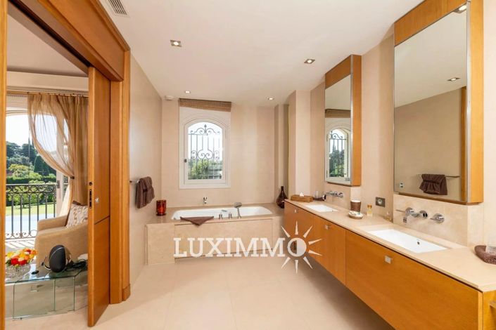 Image No.13-6 Bed House for sale