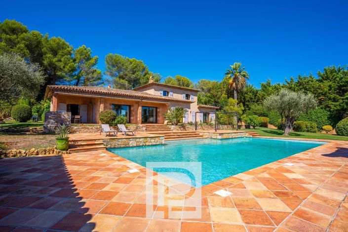 Image No.4-6 Bed House for sale