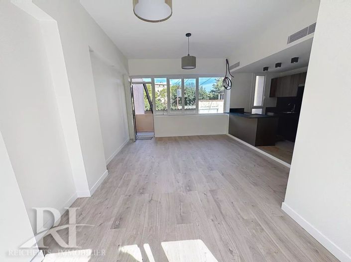 Image No.2-3 Bed Apartment for sale