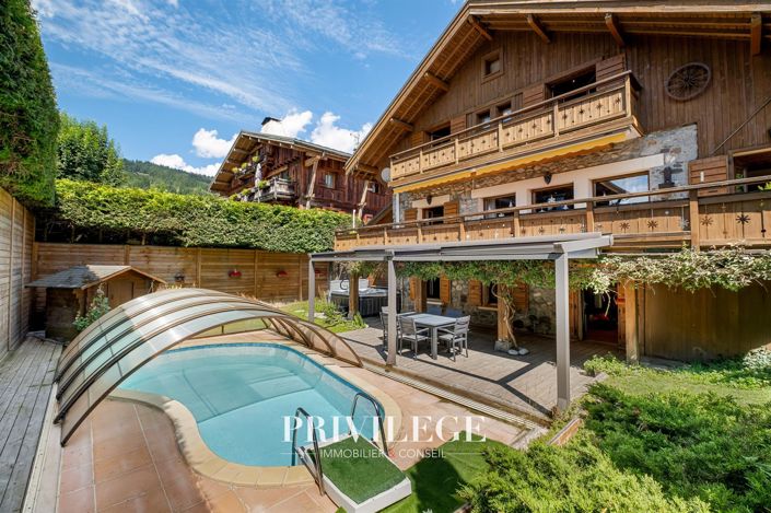 Image No.1-4 Bed House for sale