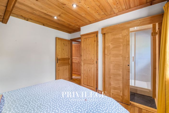 Image No.19-4 Bed House for sale