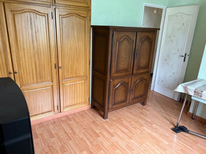 Image No.12-5 Bed House for sale