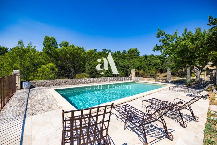 Image No.2-6 Bed House for sale