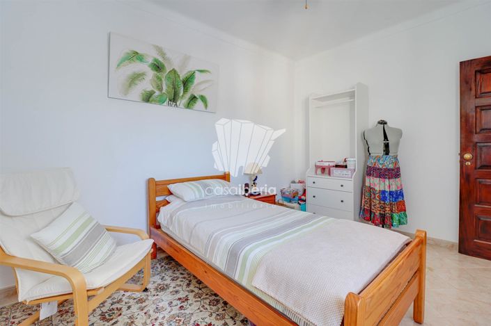 Image No.22-4 Bed House for sale