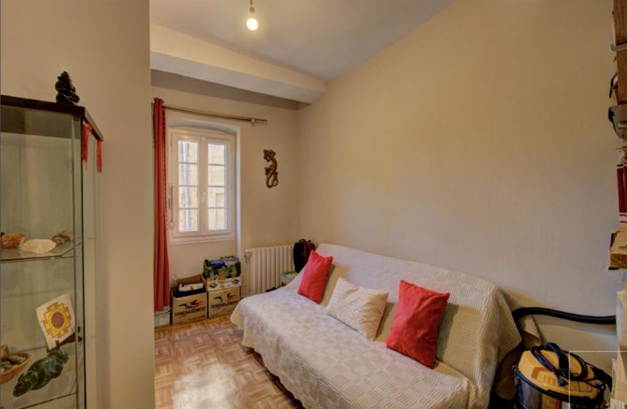 Image No.10-4 Bed House for sale