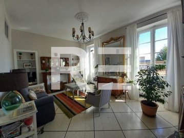 1 - Nîmes, Apartment