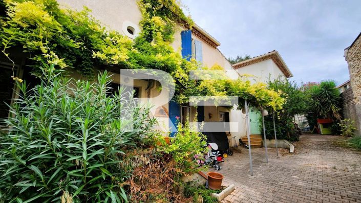 Image No.1-6 Bed House for sale