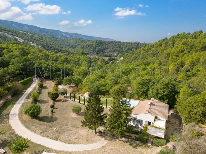 Image No.2-Maison de 4 chambres à vendre à Ménerbes