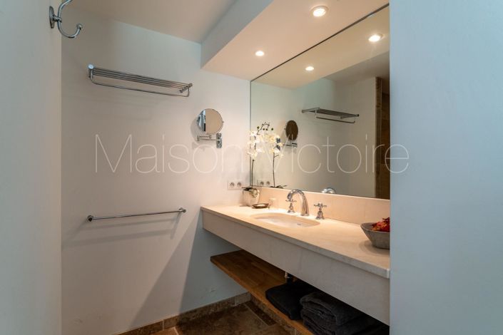 Image No.9-Maison de 4 chambres à vendre à Ménerbes