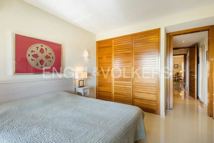 Image No.15-3 Bed Apartment for sale