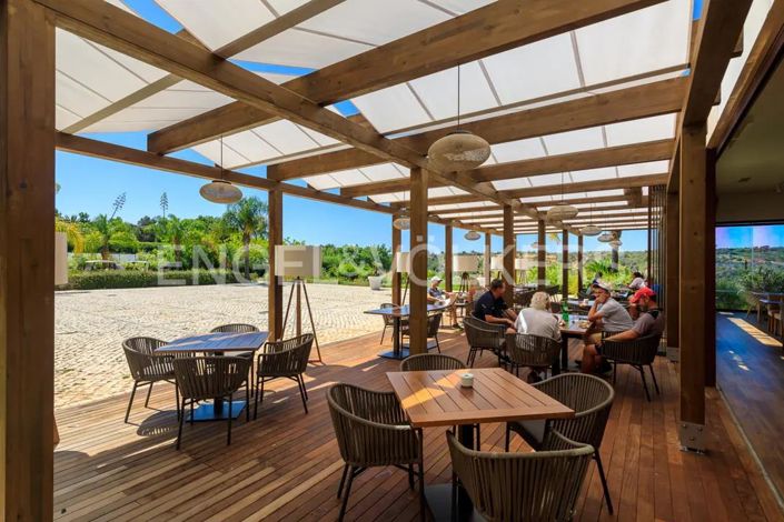 Image No.48-3 Bed Apartment for sale