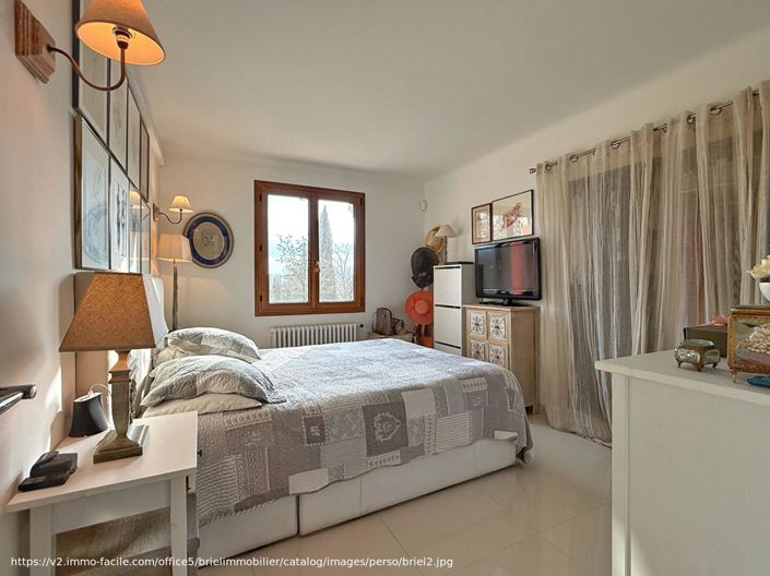 Image No.13-4 Bed House for sale