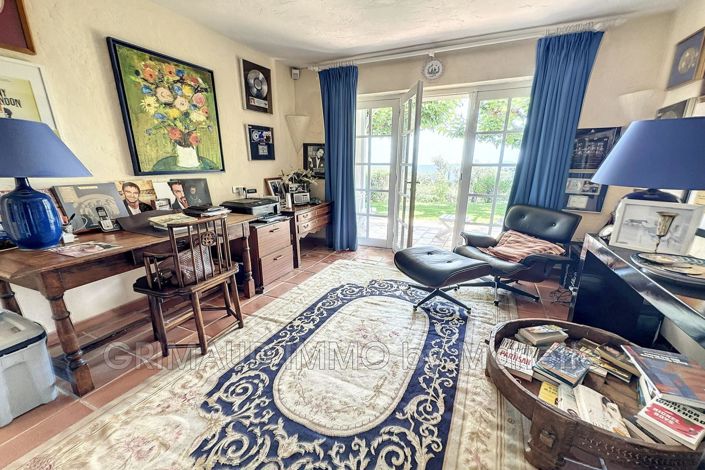 Image No.17-5 Bed House for sale