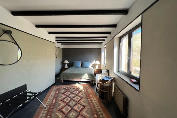 Image No.10-5 Bed House for sale