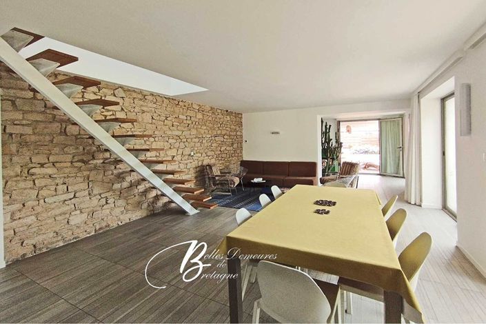 Image No.6-4 Bed House for sale