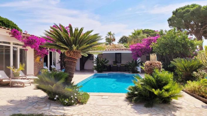 Image No.1-4 Bed House for sale